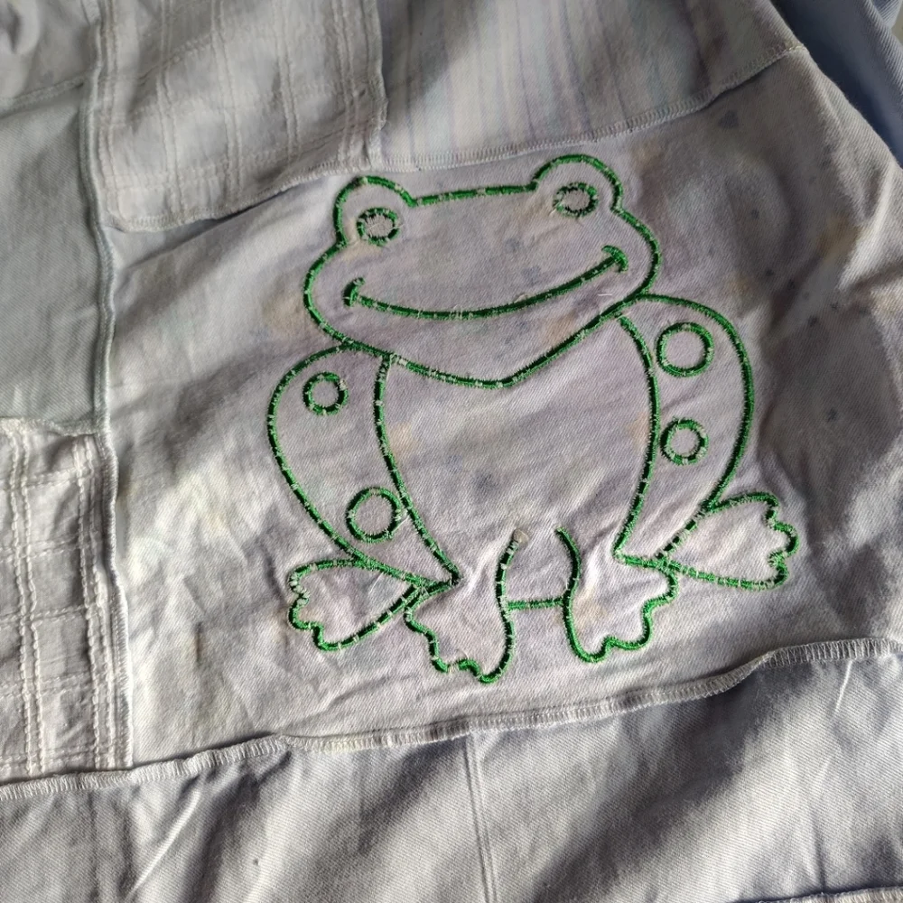 Unfinished Baby Quilt Top Patchwork Embroidered Frog Graphic 38